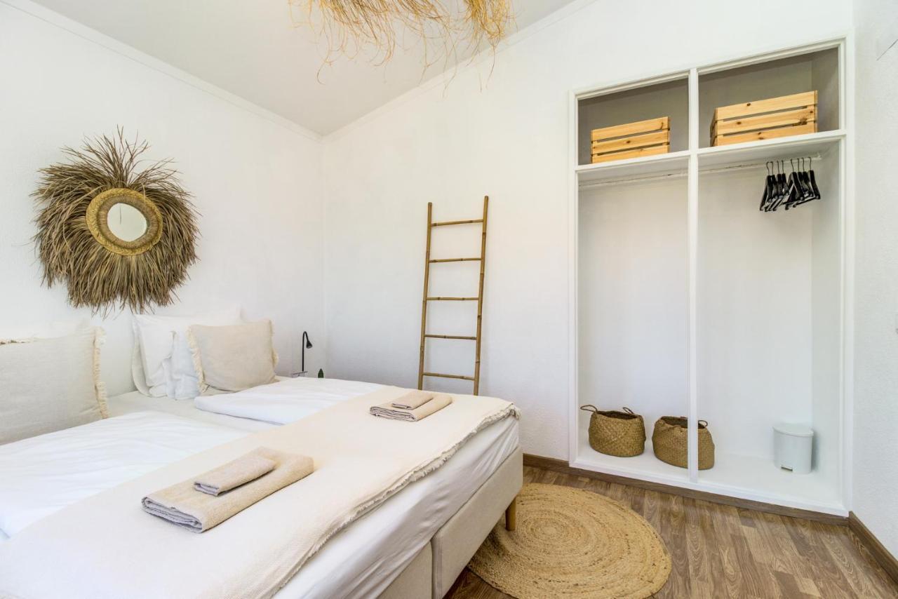 Ocean House - Ribeira D'Ilhas Ericeira Hostel Bagian luar foto